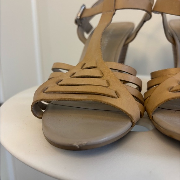 Franco Sarto Tan Sandals - Picture 3 of 9